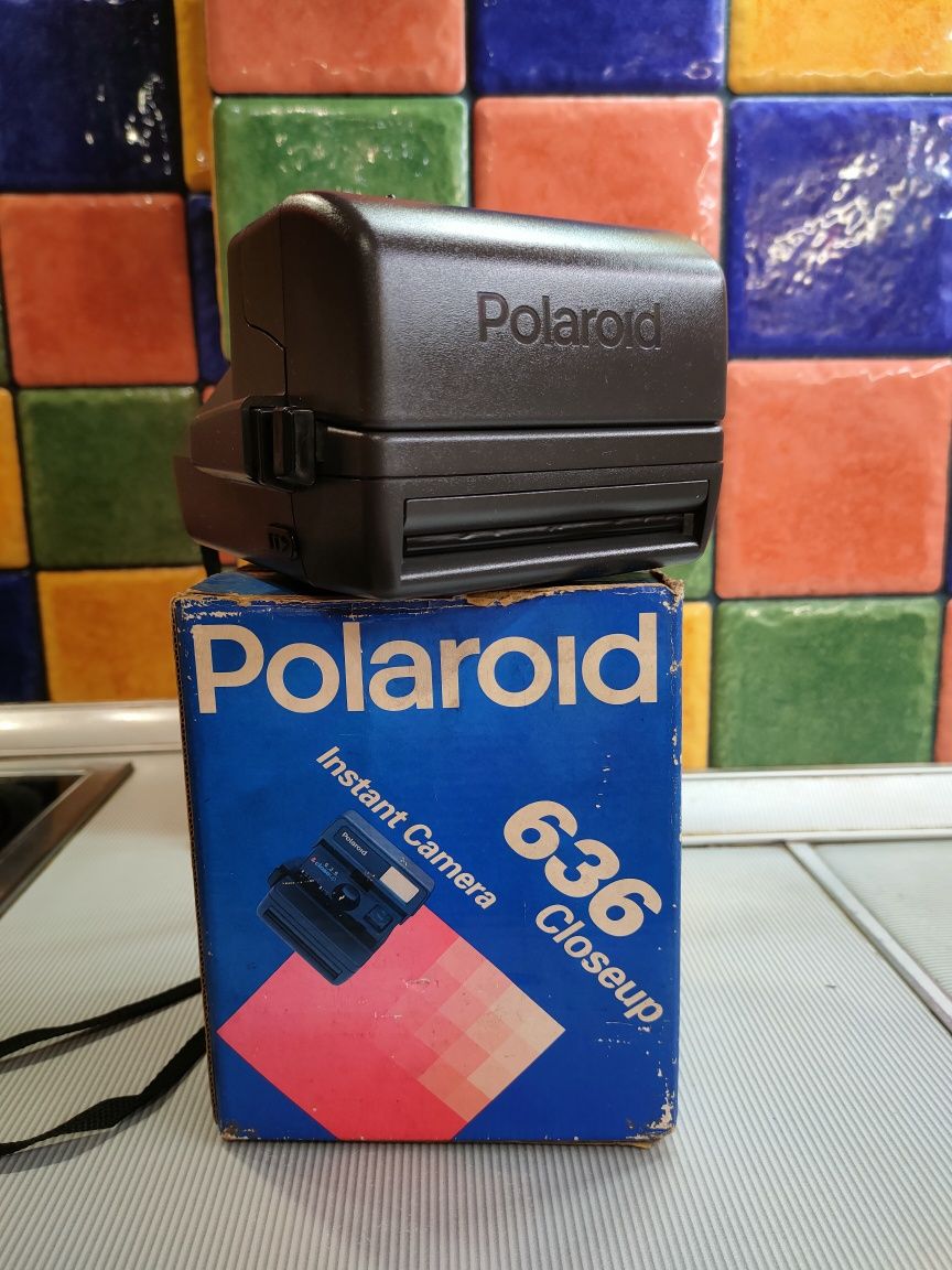 Фотоаппарат Полароид Polaroid 636 в коробке производства Англии.