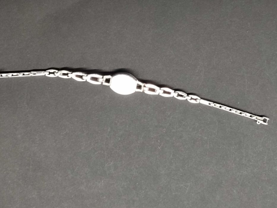 zegarek biżuteryjny z okolic 1935r w stylu Art-Deco