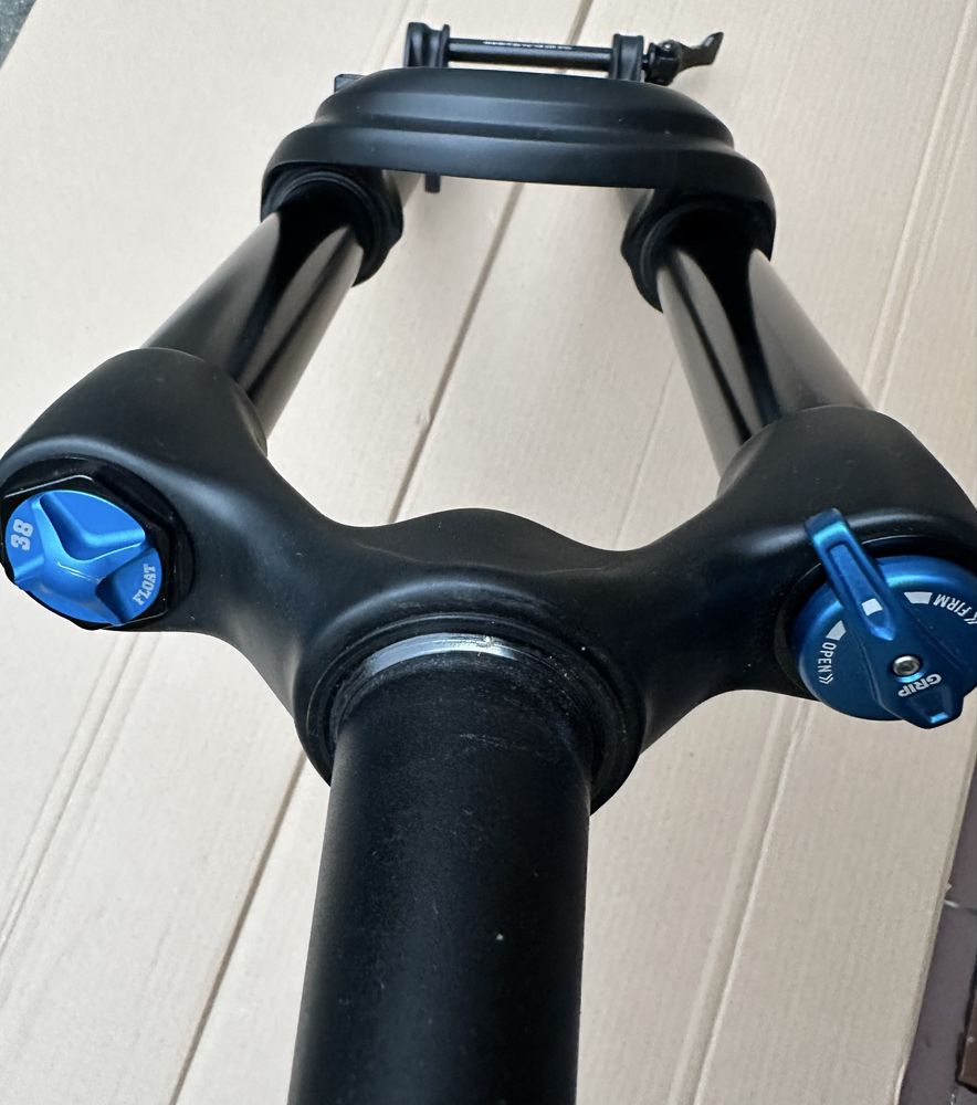 Amortyzator FOX Performance E-Optimized 38 FLOAT 29” /27.5+ 170mm 2024