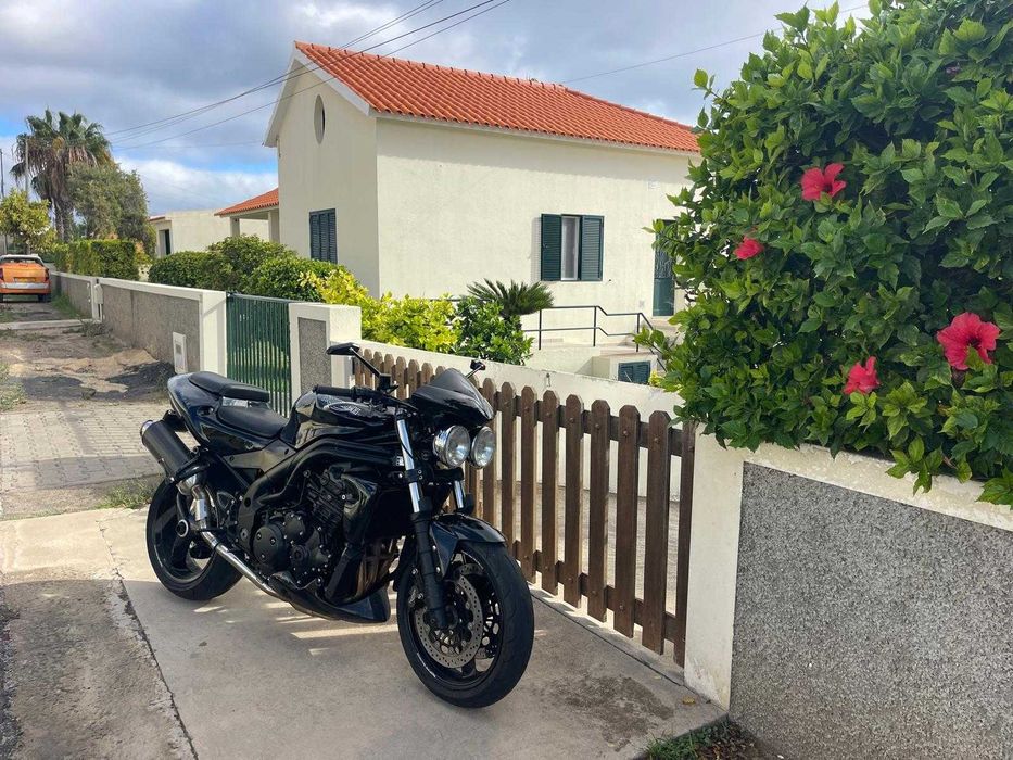 Triumph Speed Triple 955i - 18.000km - muitos extras
