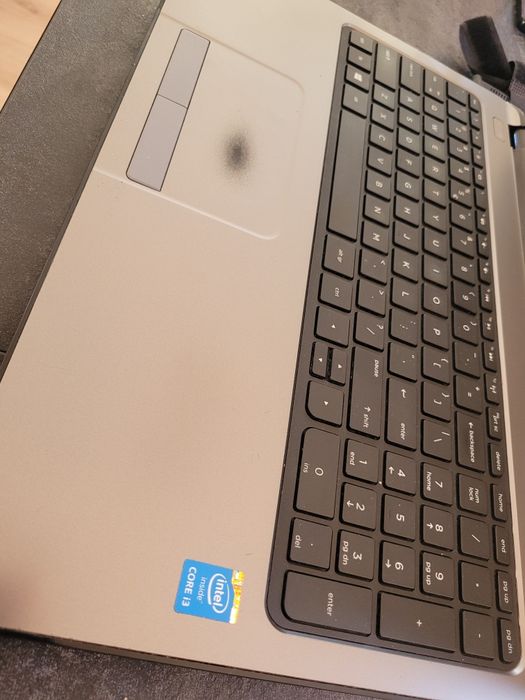 Laptop HP250 AT23IN, dobra bateria