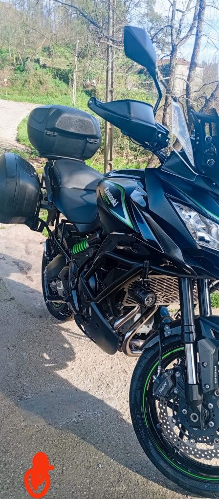 Kawasaki versys 650 carregada de extras.24mil km