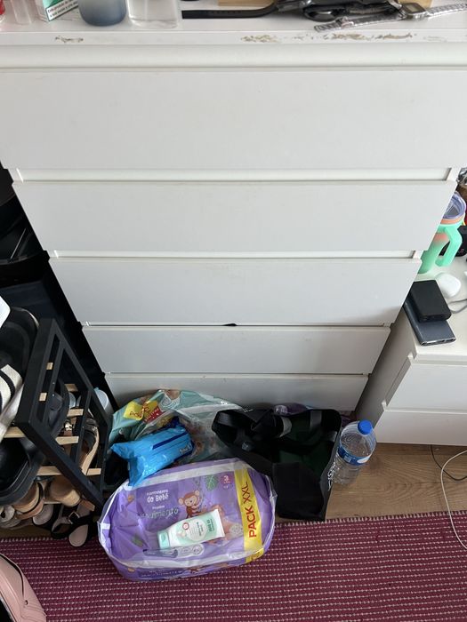 Vendo mobilia de quarto ler descrição