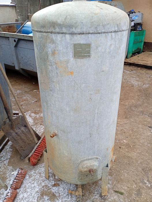 Hydrofor 300l zbiornik  2szt