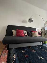 Kanapa rozkładana Ikea Nyhamn z pudłem i poduszkami