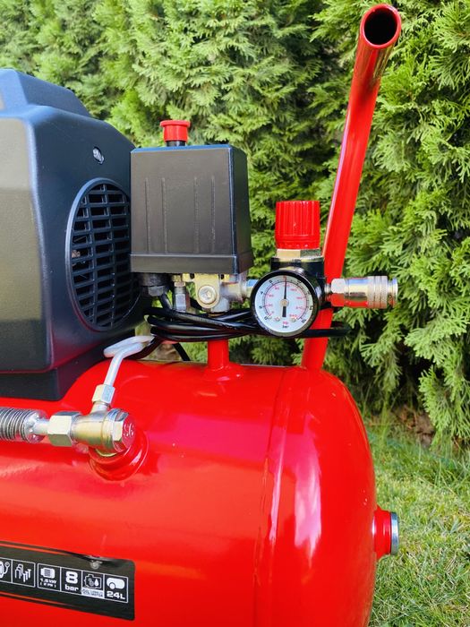 Поршневий компресор масляний 24 л Einhell TC-AC 190/24/8
