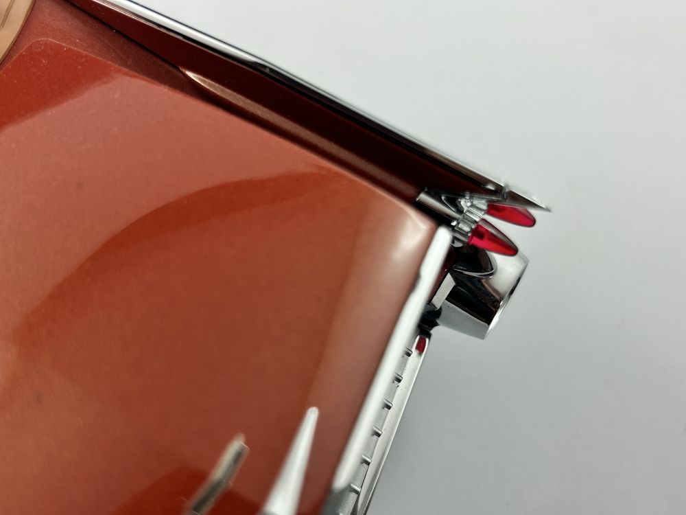 AUTOart Cadillac Series 62 1/18