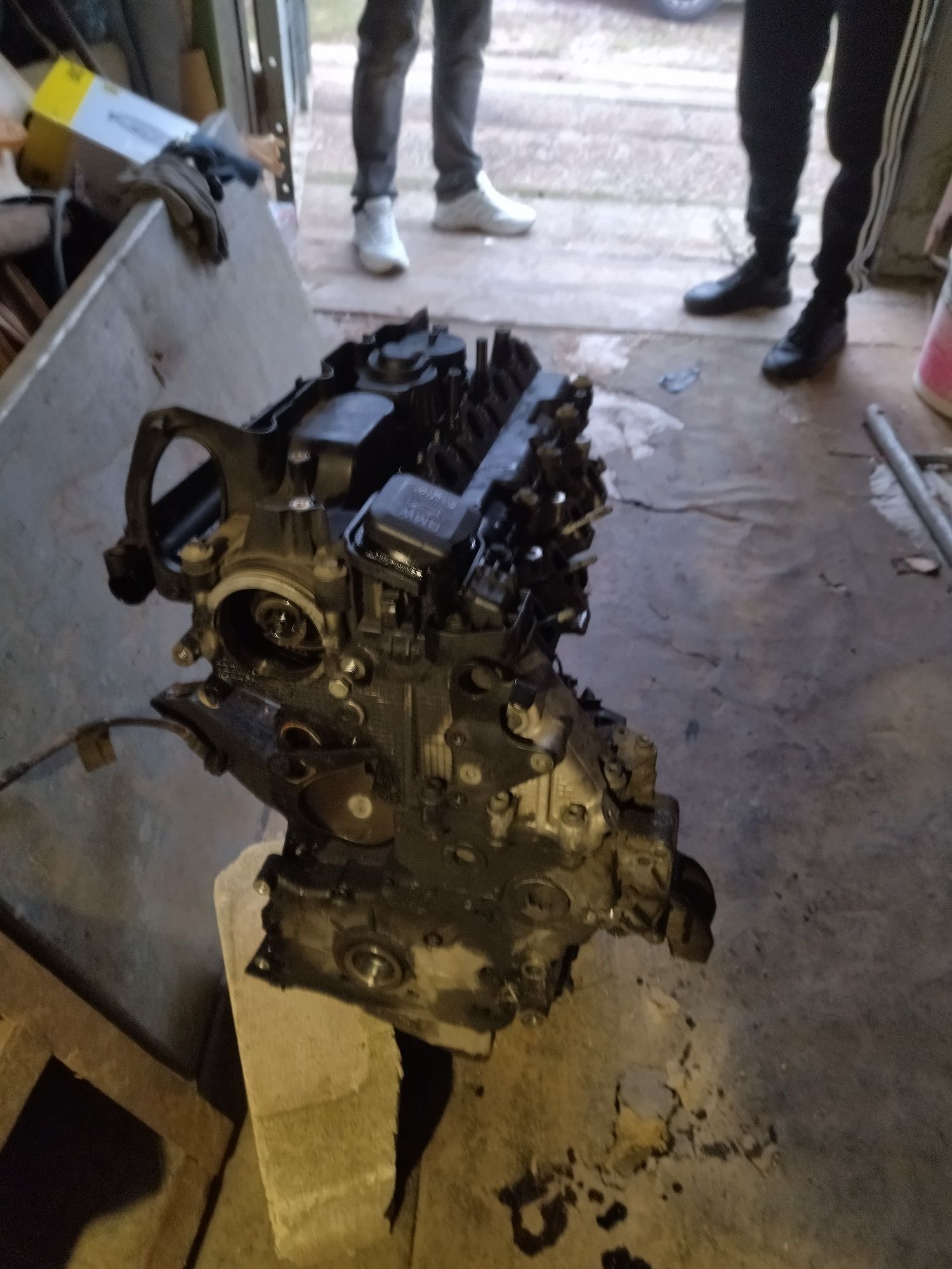 Двигун BMW m47n під ремонт.