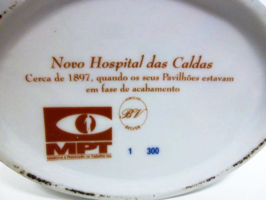 linda rara caixa em porcelana imagem do Novo Hospital das Caldas 1897