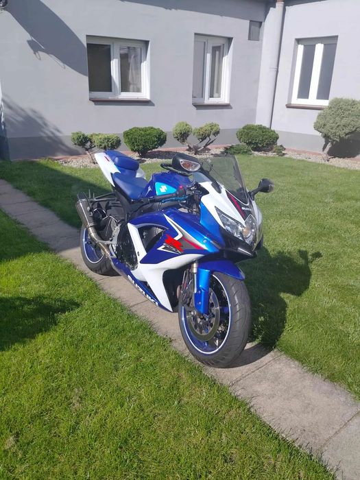 Suzuki GSX-R Suzuki GSXR w orginalnych owiewkach  orginal leakier przebieg 37000 km
