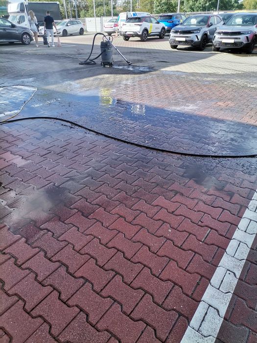 mycie sprzątanie dezynfekcja - dach elewacja panele PV kostka brukowa