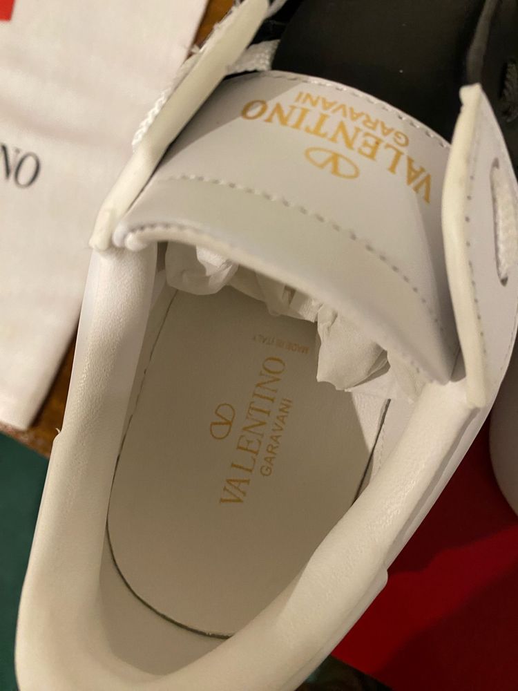 Valentino Garavani White/Black