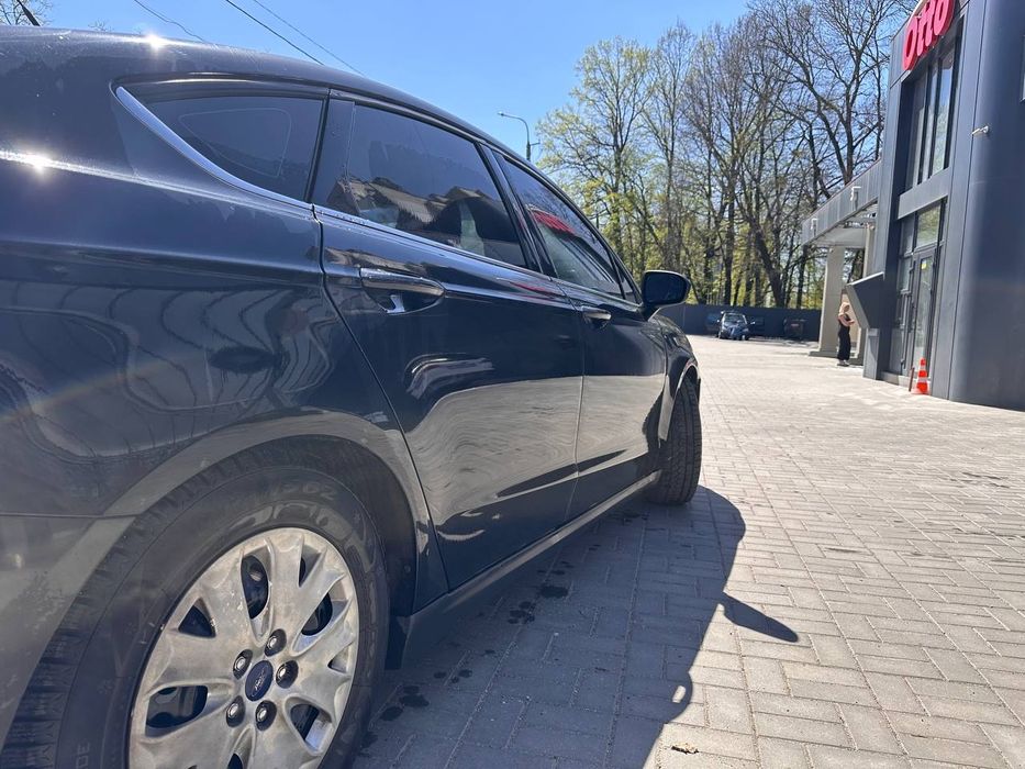 Ford fusion 2014 рік (газ/бензин)