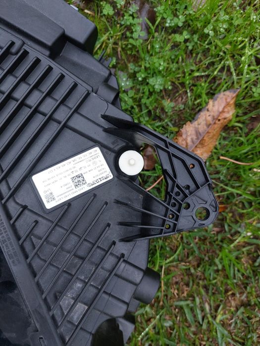 Farol esquerdo volvo xc60 2020