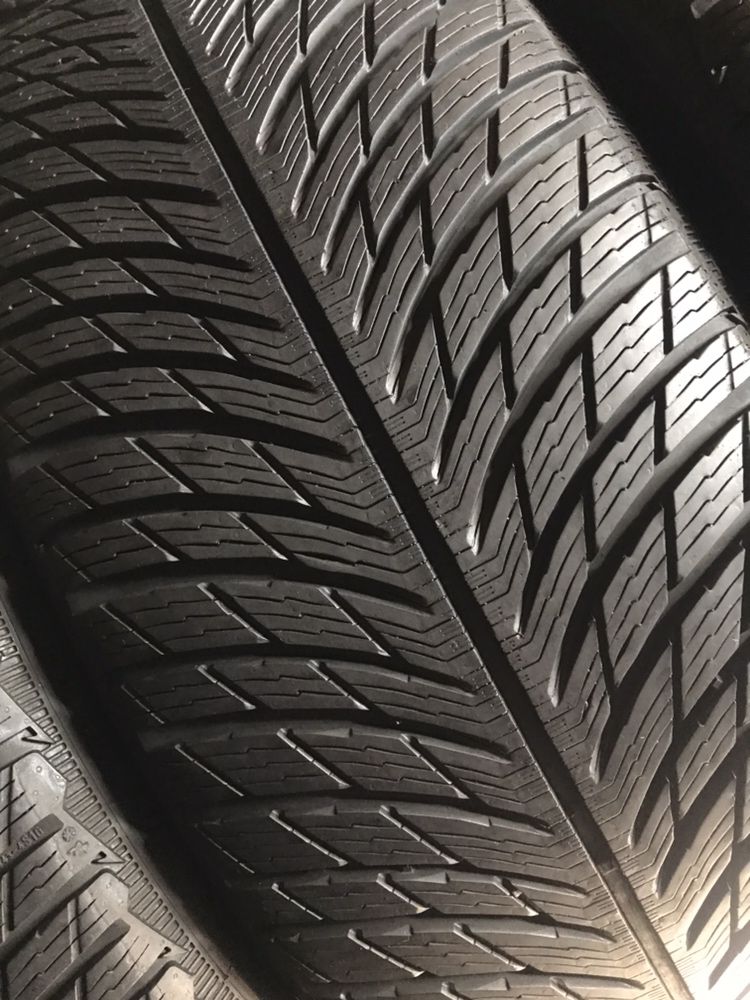 245/45/19 R19 Michelin Pilot Alpin 5 4шт новые зима