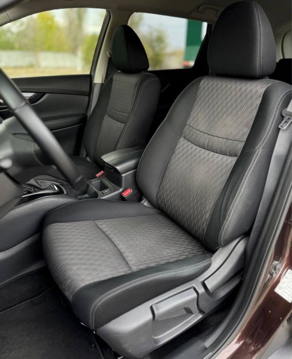 Nissan X-Trail офіційний 2020 рік