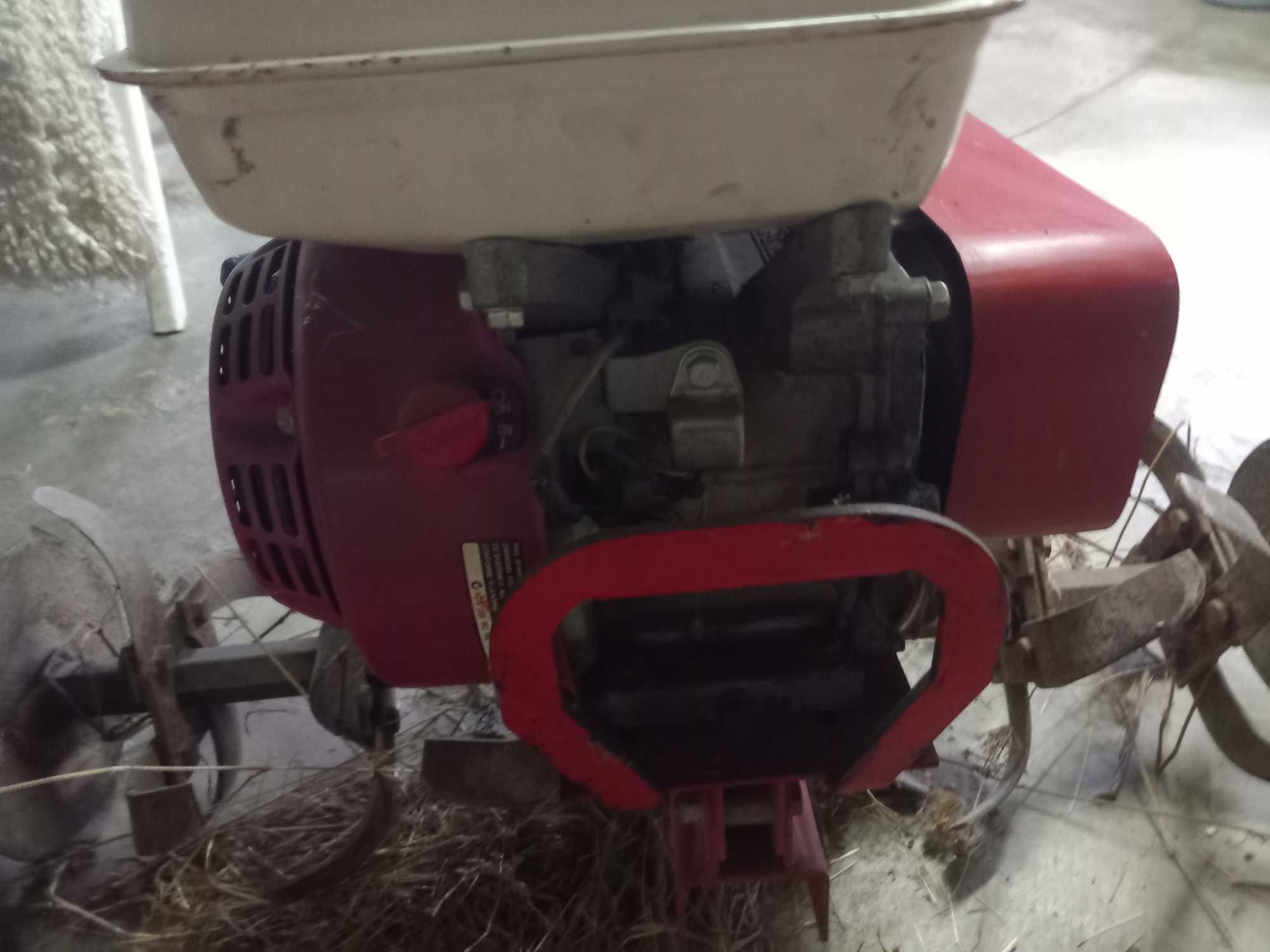 Продам мотоблок Honda терміново