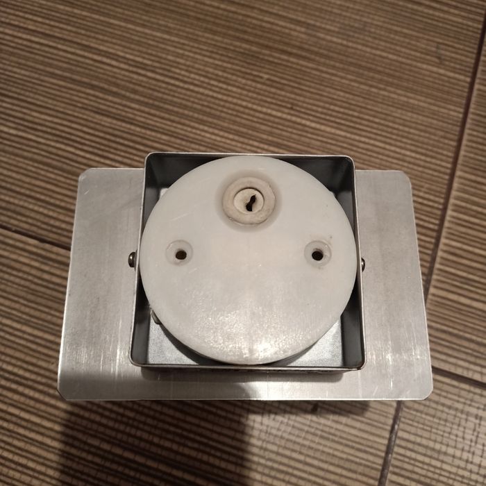 Lustro łazienkowe + lampa