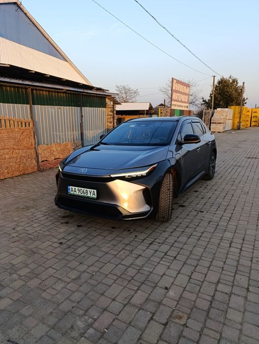 Продам Tayota bz4