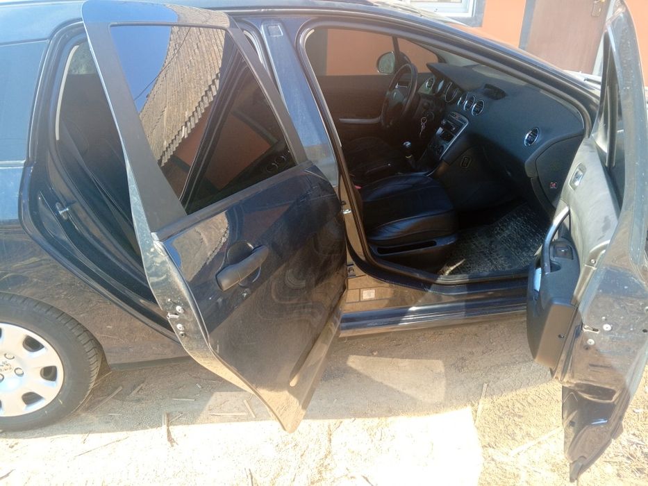 Продати автомобіль