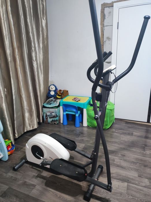 Сдам в аренду ортбитрек FitLogic