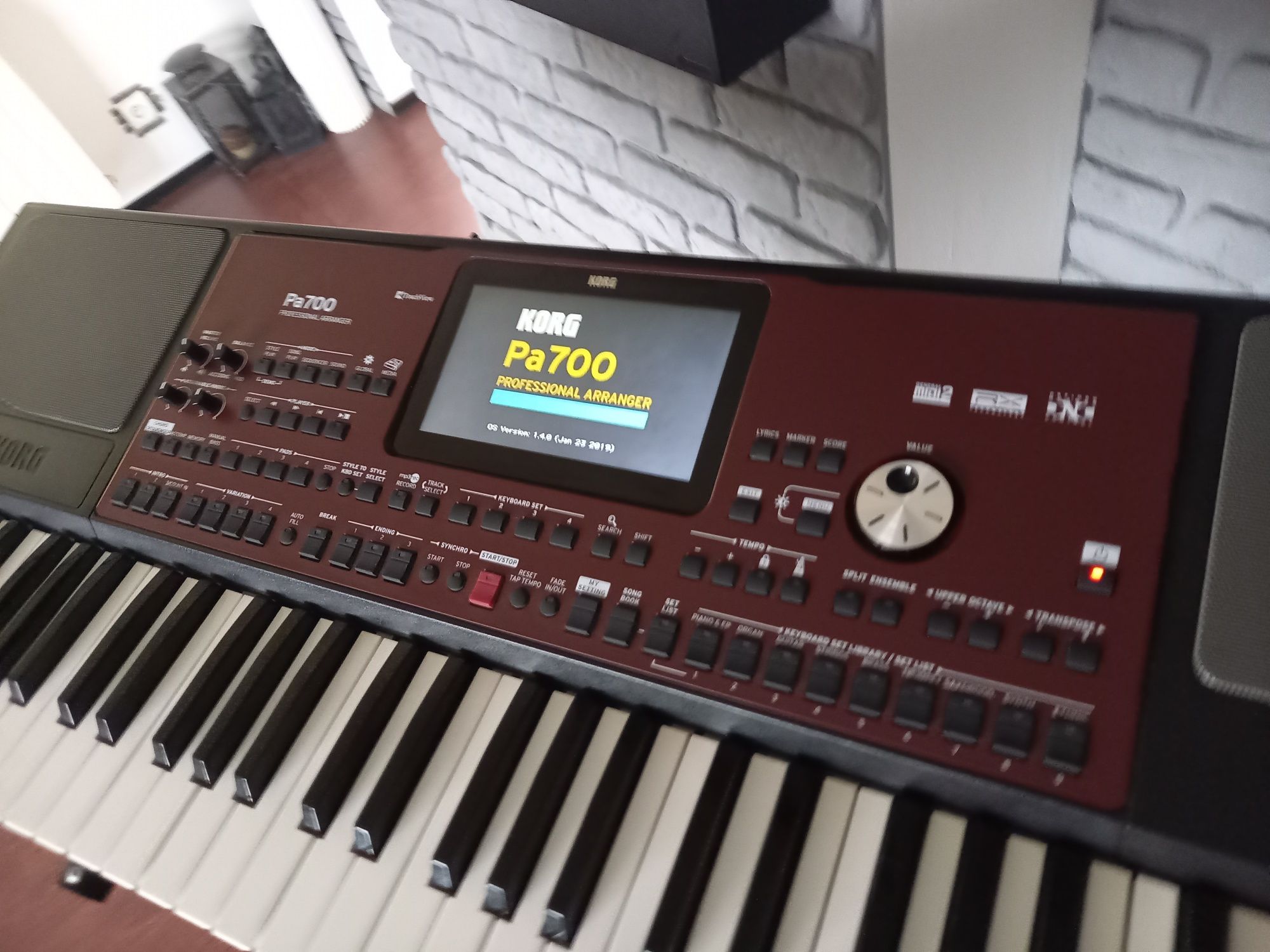 KORG Pa700 Super Stan !