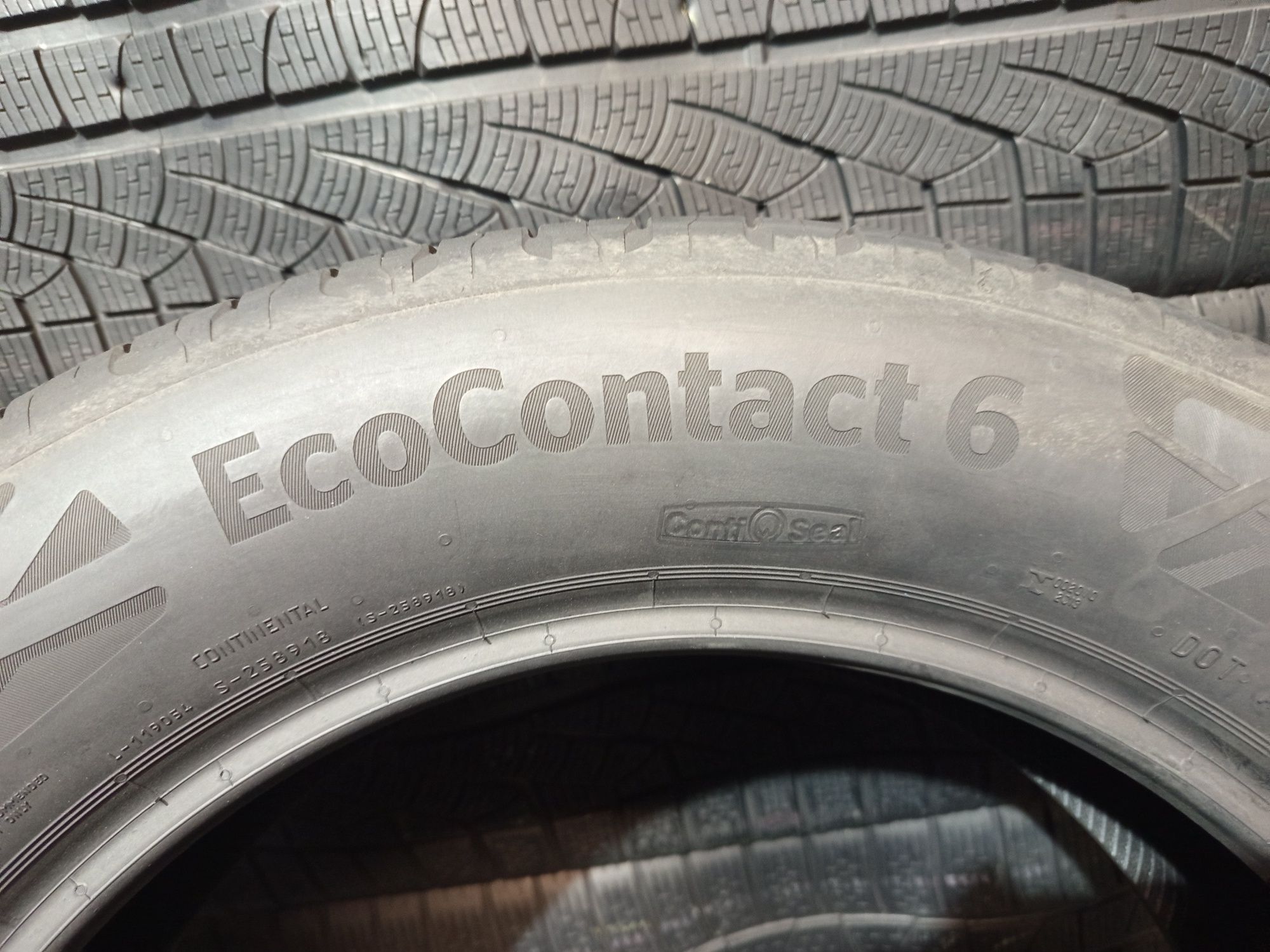 235/55R18 Continental EcoContact6