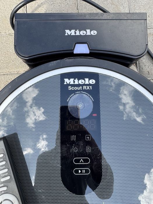 Роботпилосос Miele Scout RX1 пилосос miele