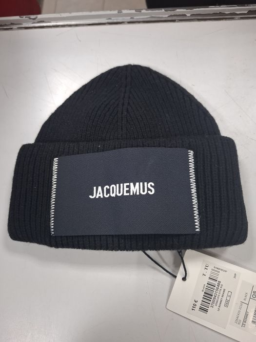 Шапка JACQUEMUS black
