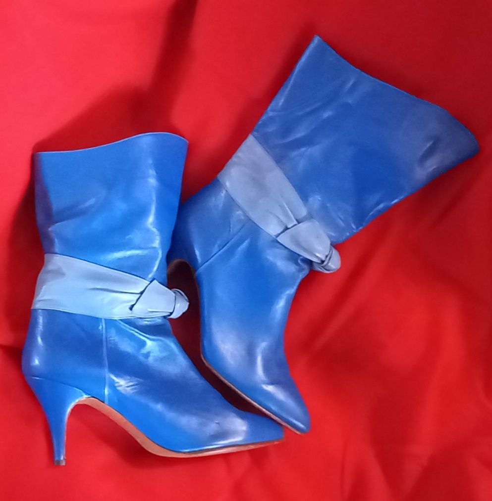Dois pares de botas n.38