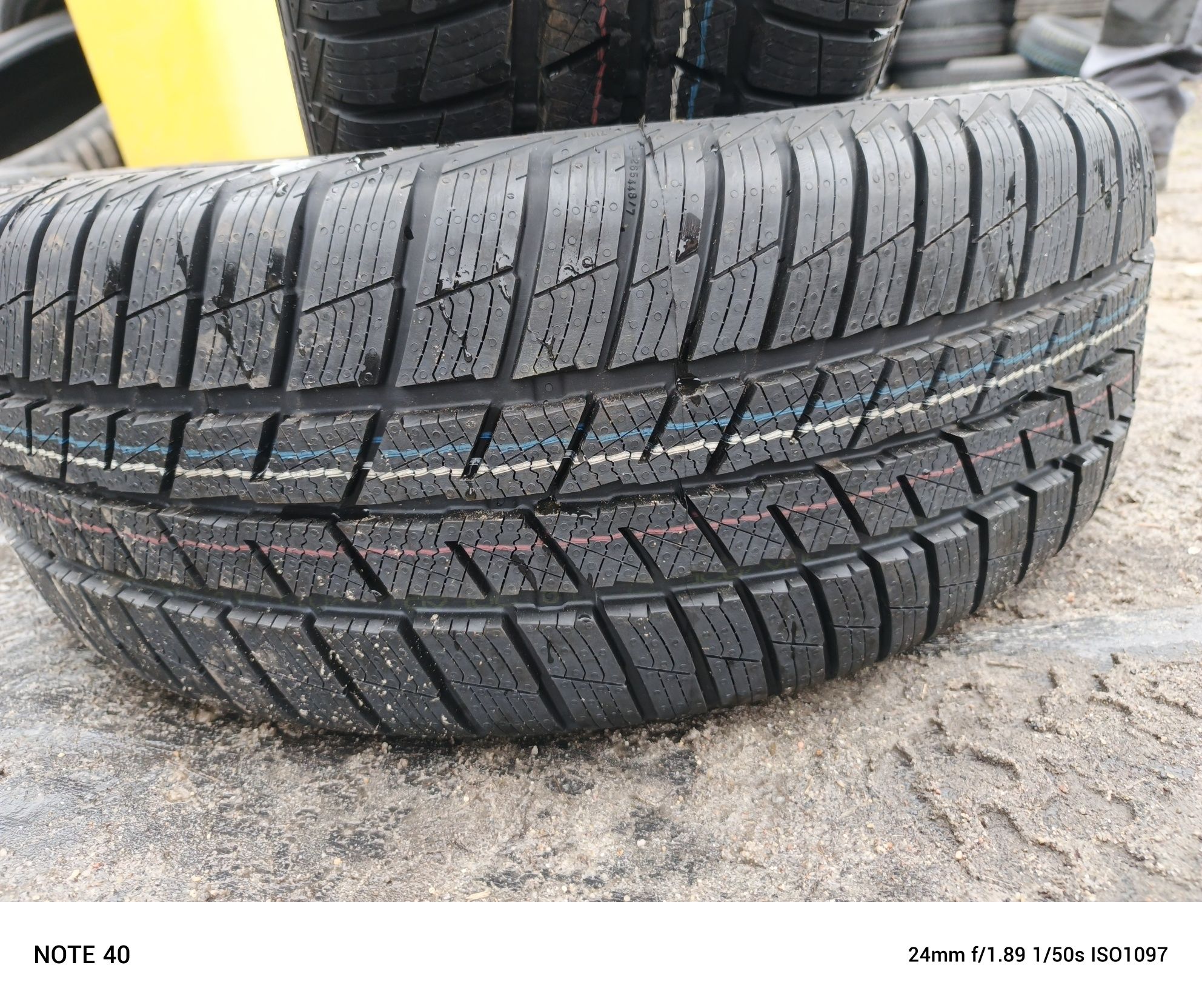 Nowe opony zimowe 235/55/18 Barum Polaris 5 24r