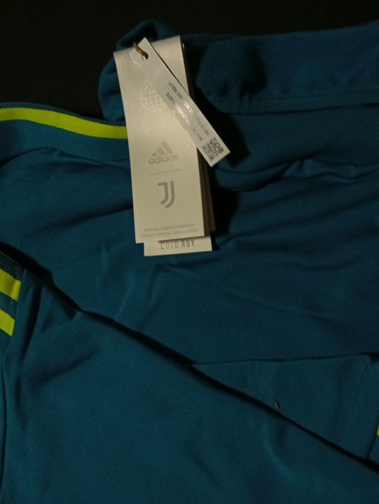 camisola de treino da Juventus Condivo 22 da Adidas, na cor azul/verde