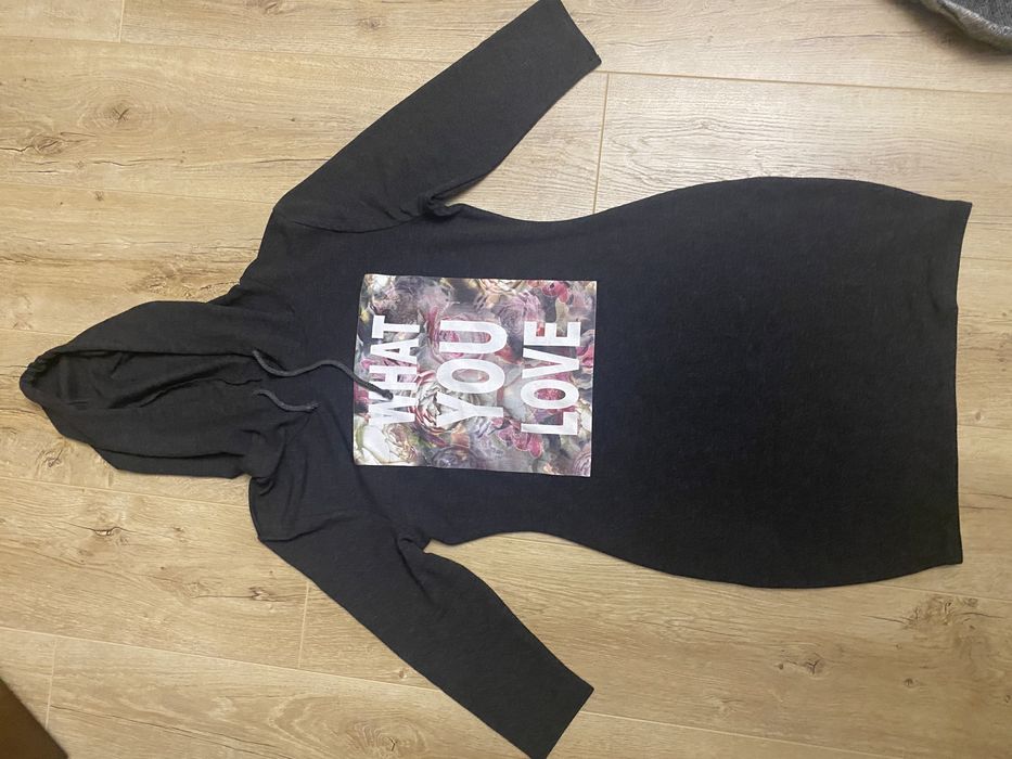 Продам  платье с капюшоном