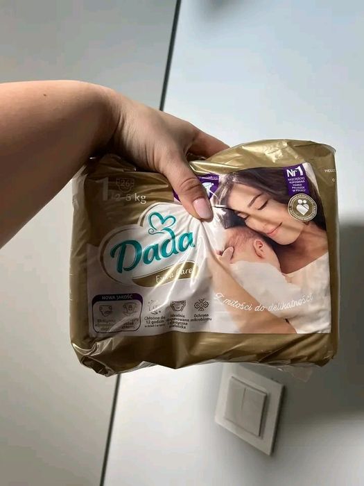 Sprzedam kilka paczek pampersów