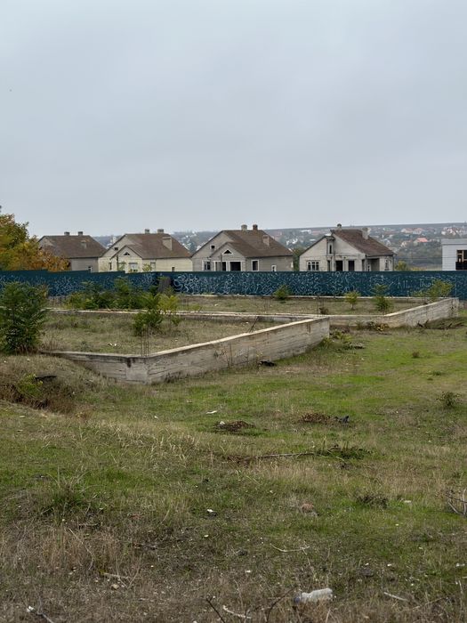 Продам фасадный участок сухой лиман