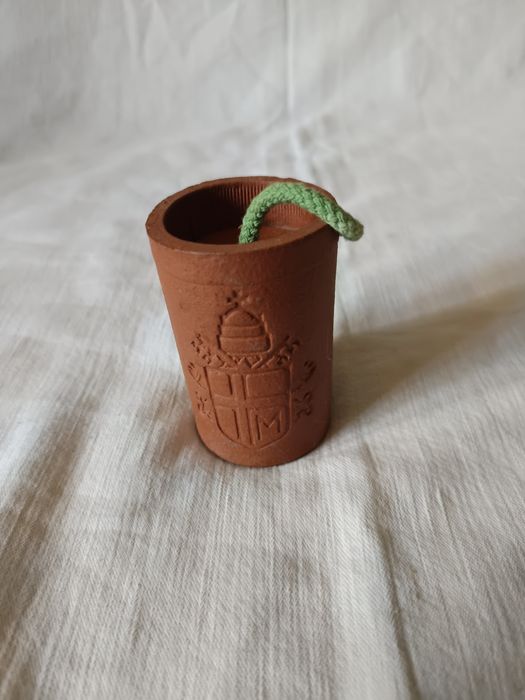 Gliniany kaganek, świeczka, lampka oliwna z Janem Pawłem II