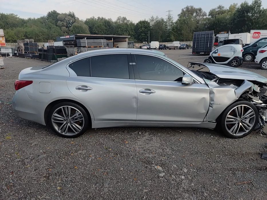 Infiniti Q50 3.5 V6 AWD 364km przebieg TYLKO 27.000km!!! Hybryda