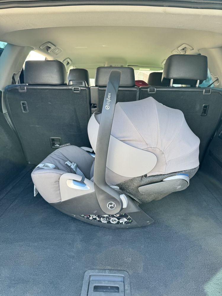 Автокрісло cybex cloud z i-size. Сіре. З базою