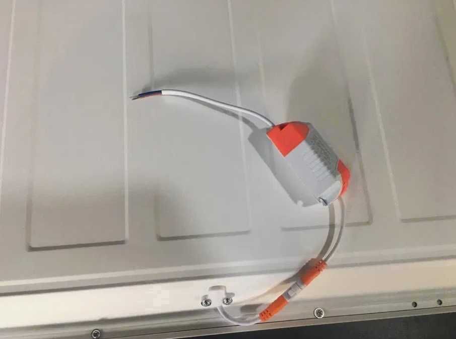 Светодиодная LED панель 600*600 Для офисов 42вт холодная 6500к