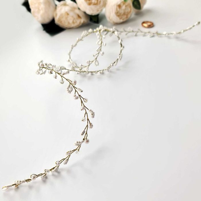 Весільні аксесуари для нареченої білий віночок у зачіску, гілочка 80см