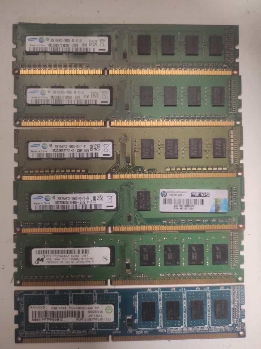 Pamięć RAM  DDR3 PC3 10600U 2x 2GB
