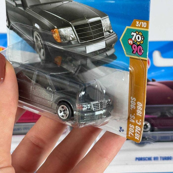 Машинки Hot Wheels Mercedes-Benz 500 E '70s vs. '90s  Хот вілс БМВ
