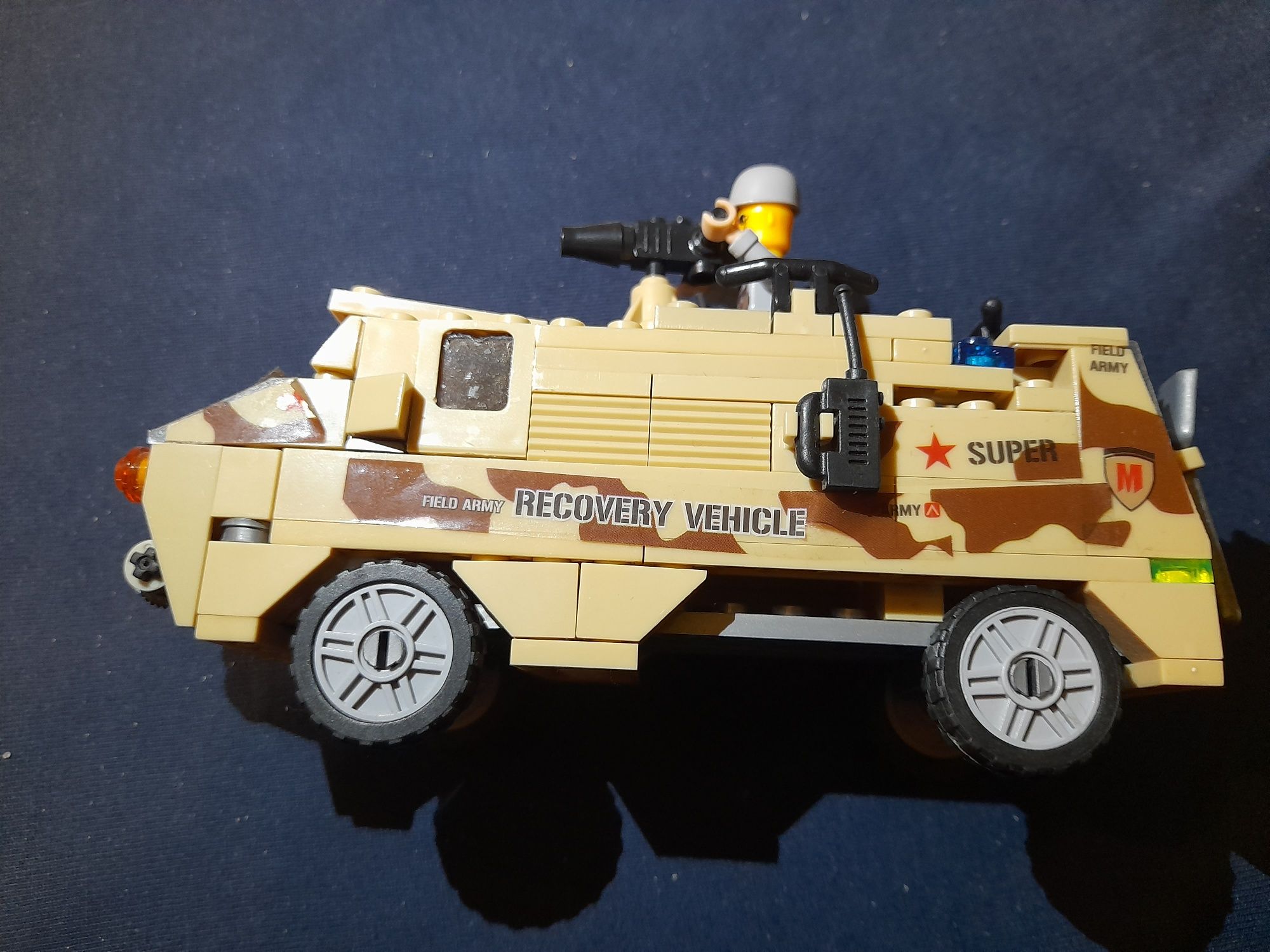 Pojazd wojskowy klocki jak lego pasują do lego