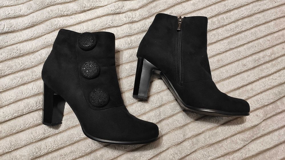 Ботинки женские осенние 38