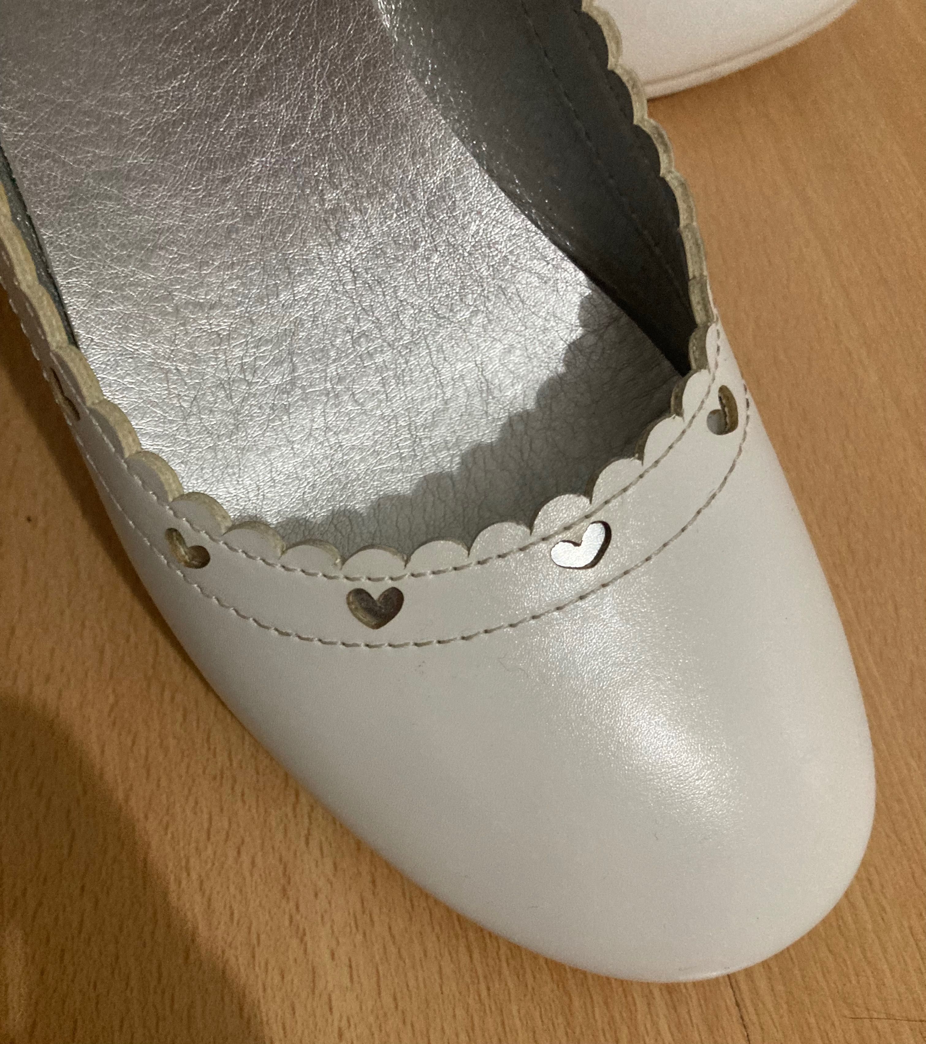 Buty białe, lakierki, komunia, baleriny