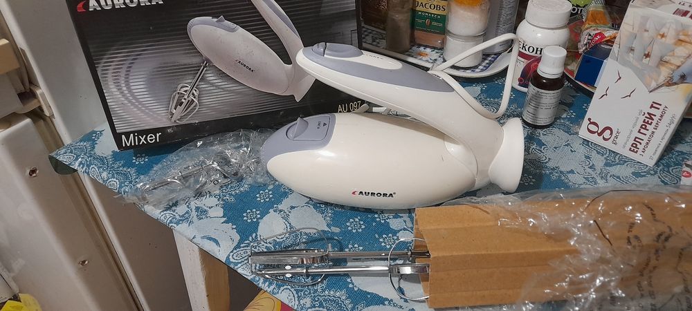 Продам миксер ручной новый