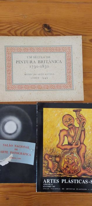 Catálogos antigos de exposições