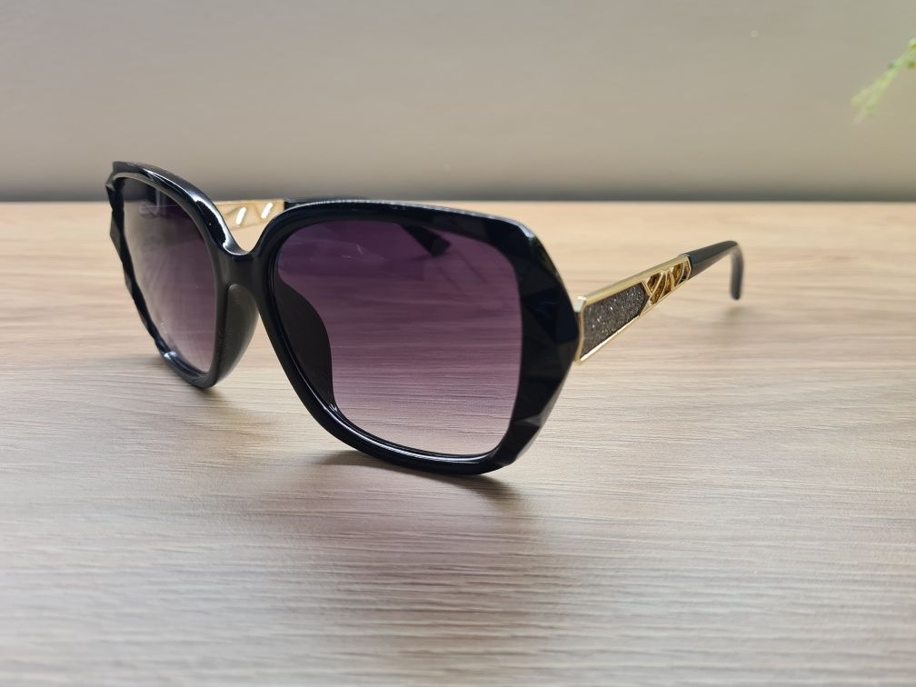 Nowe Damskie Okulary Przeciwsłoneczne Polaryzacyjne UV400 Czarne Złote