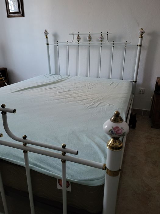 Camas de casal com estrados