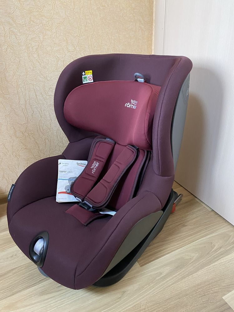 Автокрісло Britax-Romer TriFix2 i-Size Isofix с9міс.до4 років  до22 кг